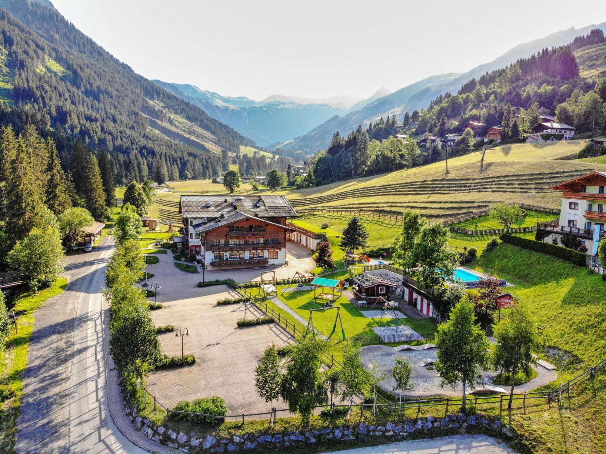 Familienhotel Lengauer Hof Зальбах-Хинтерглемм Экстерьер фото